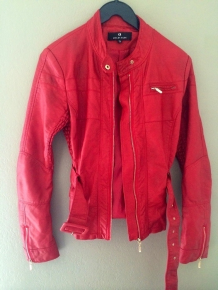 Veste rouge en simili cuir taille 1 acheter vendre